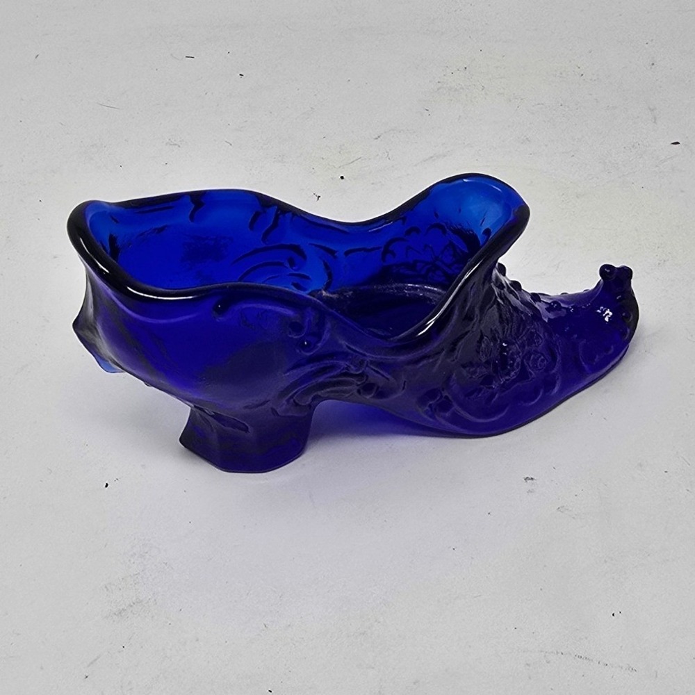 Vtg Mosser Victorian style cobalt blue glass slipper pointed toe shoe whimsical - Picture 4 of 8
